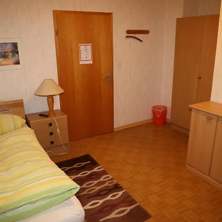 Gasthuis Pension Central 3*